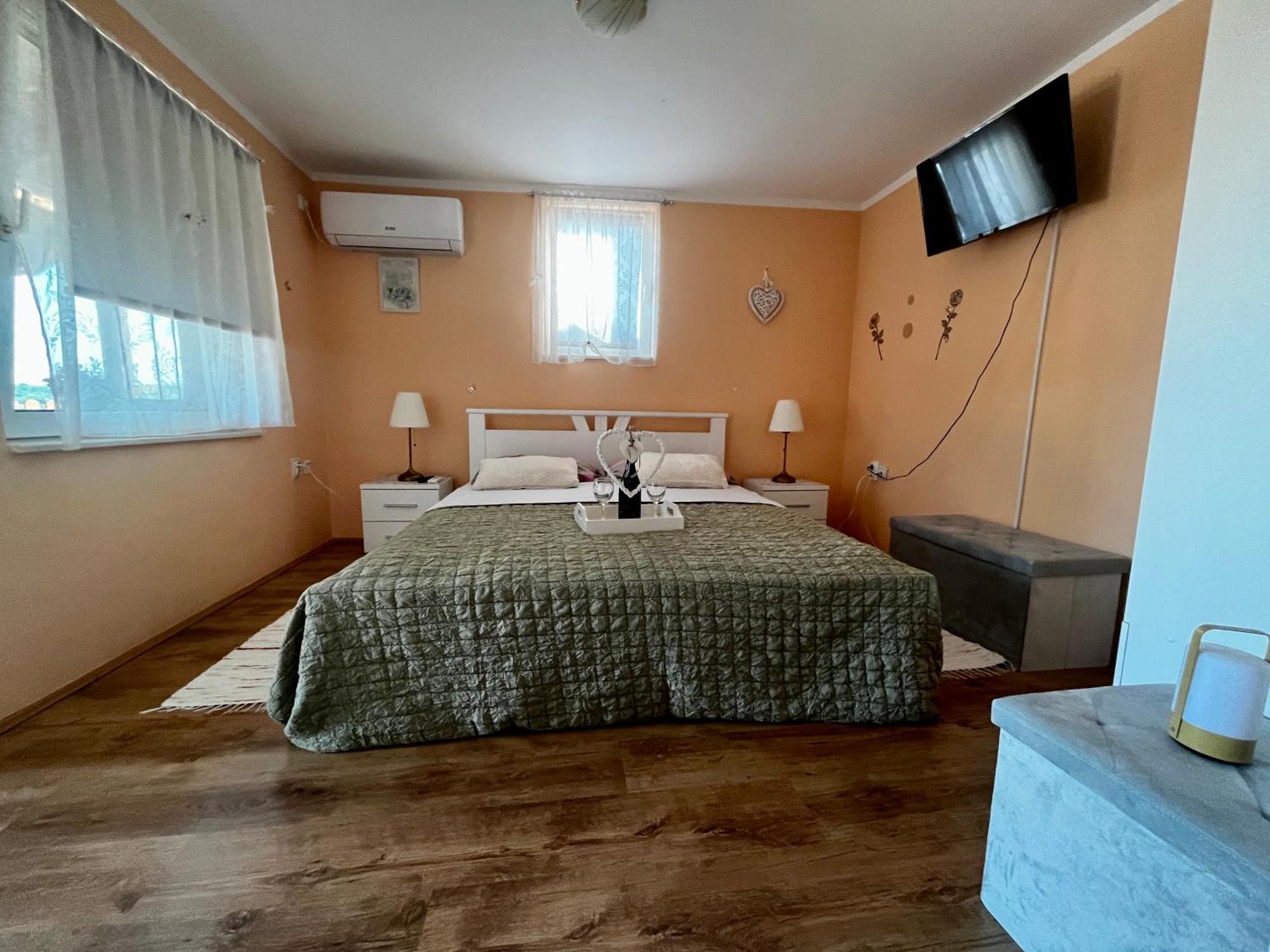 Apartman Simona Vrdnik Exterior photo