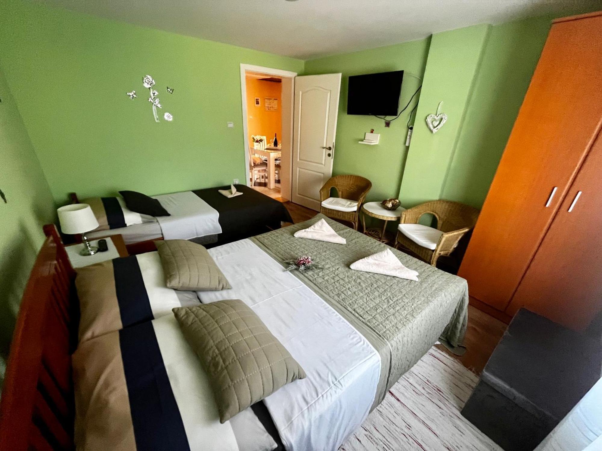 Apartman Simona Vrdnik Exterior photo